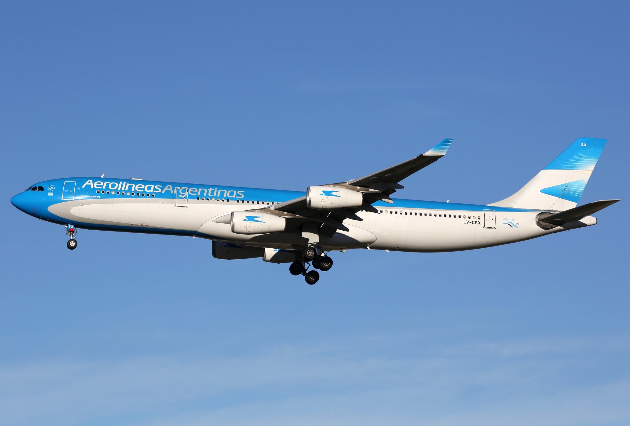 Aerolineas Argentinas Airbus A340-300 airplane