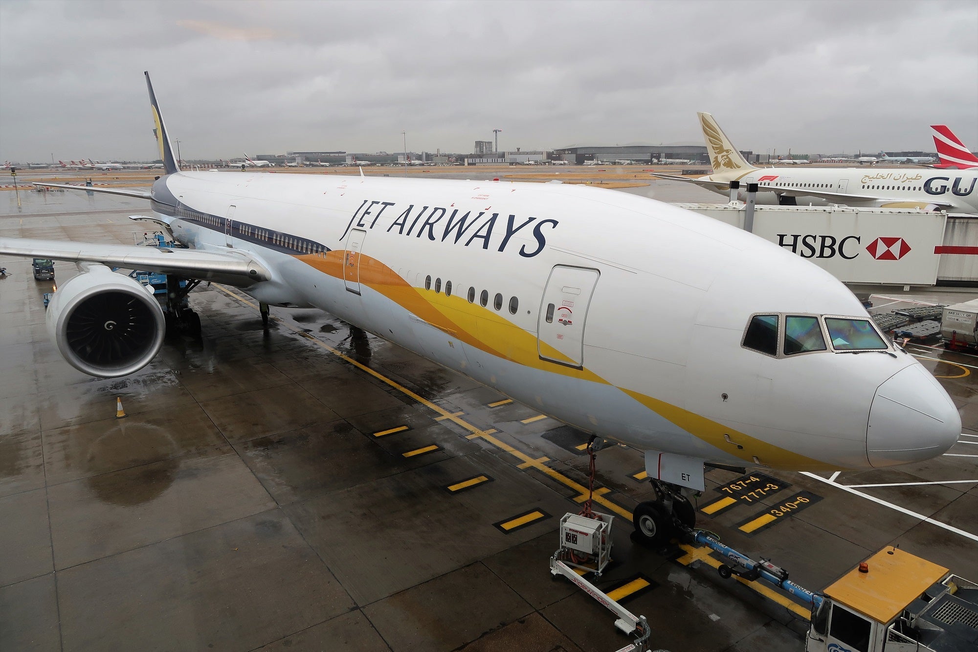 Jet Airways 777 at LHR London Heathrow (JT Genter)