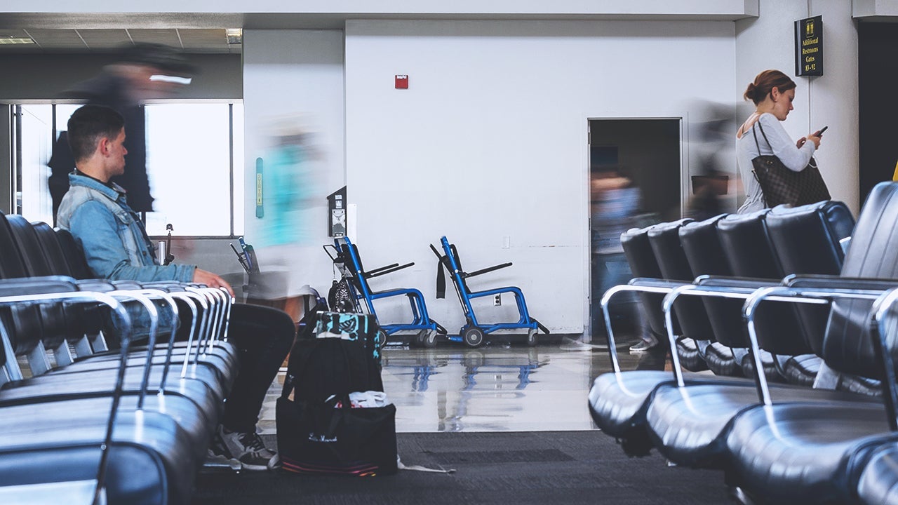 ada_wheelchair-airport_2