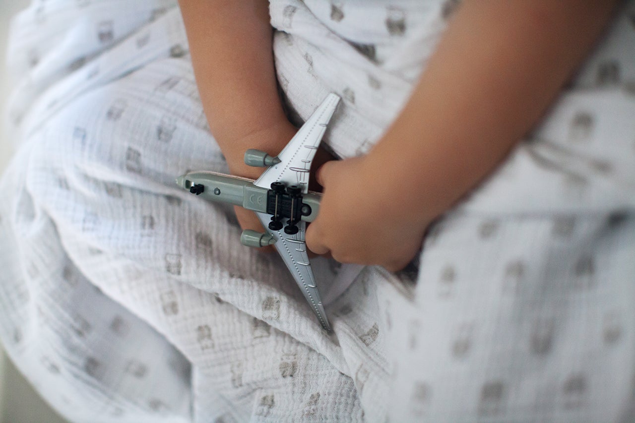 Family Travel kids airport summer hull mommy points-01