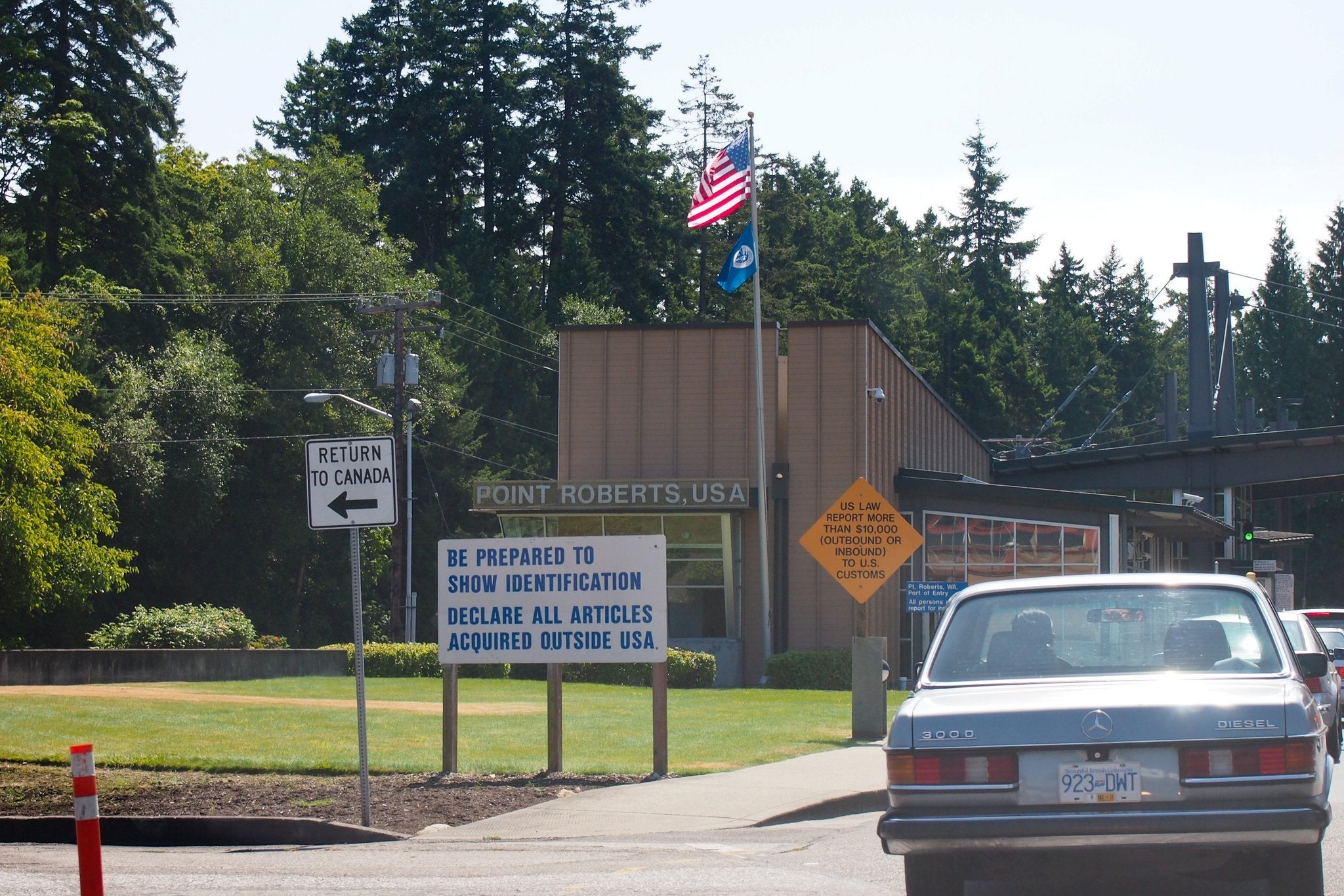 Point Roberts, Washington Border Crossing Building from Canada