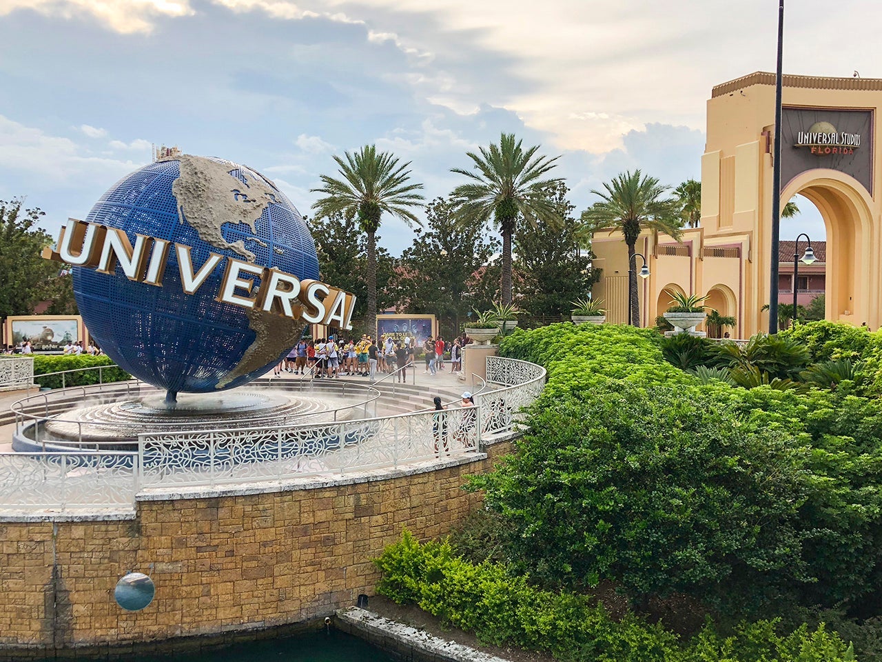 UniversalStudiosLoewsRoyalPacificHotelReview__14