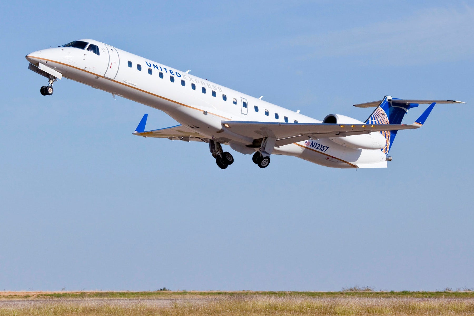 ua-erj-145