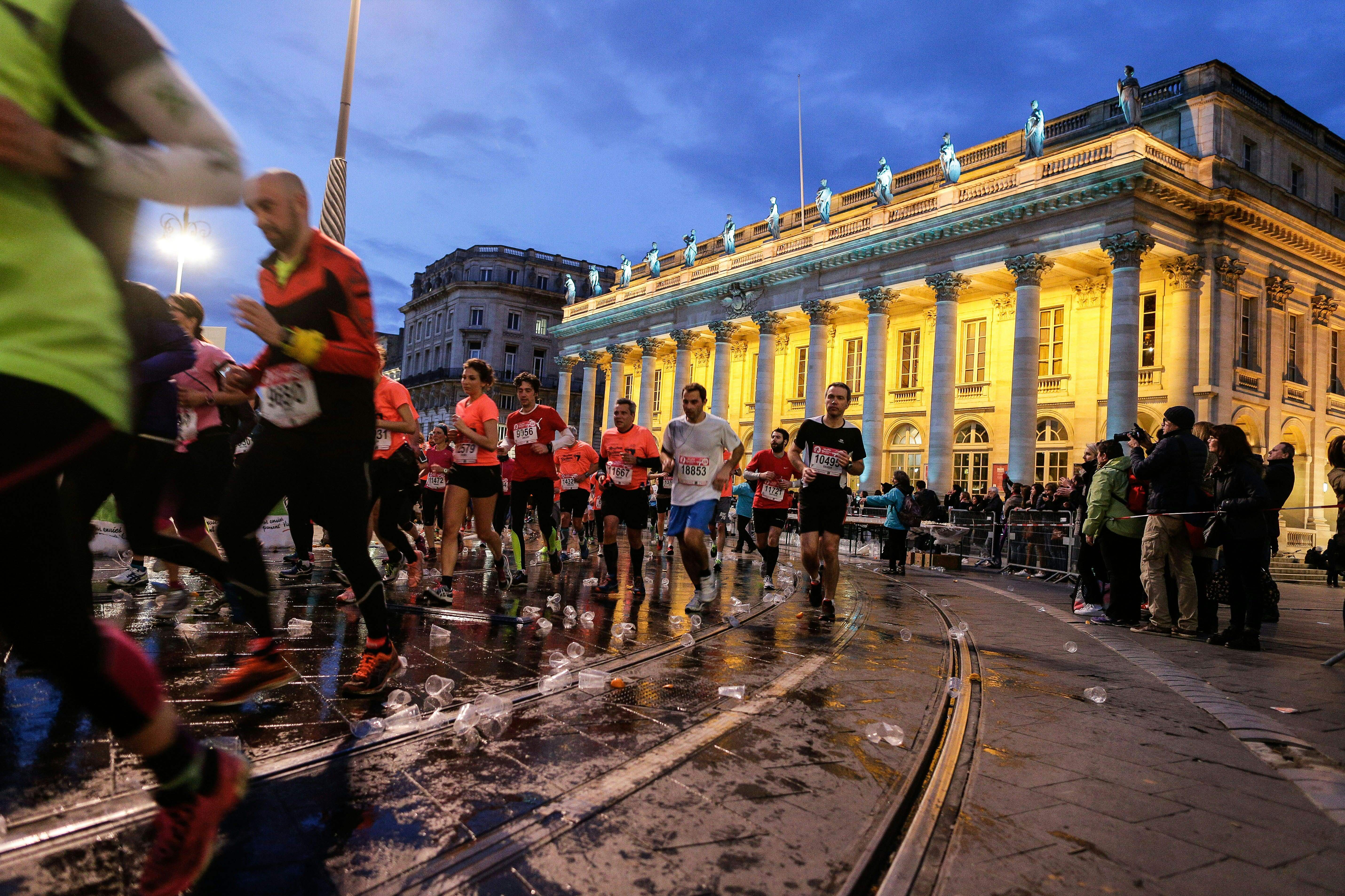 FRANCE-MARATHON-NIGHT