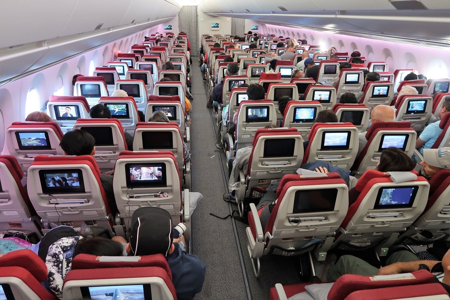 Hong Kong Airlines economy front cabin full from back