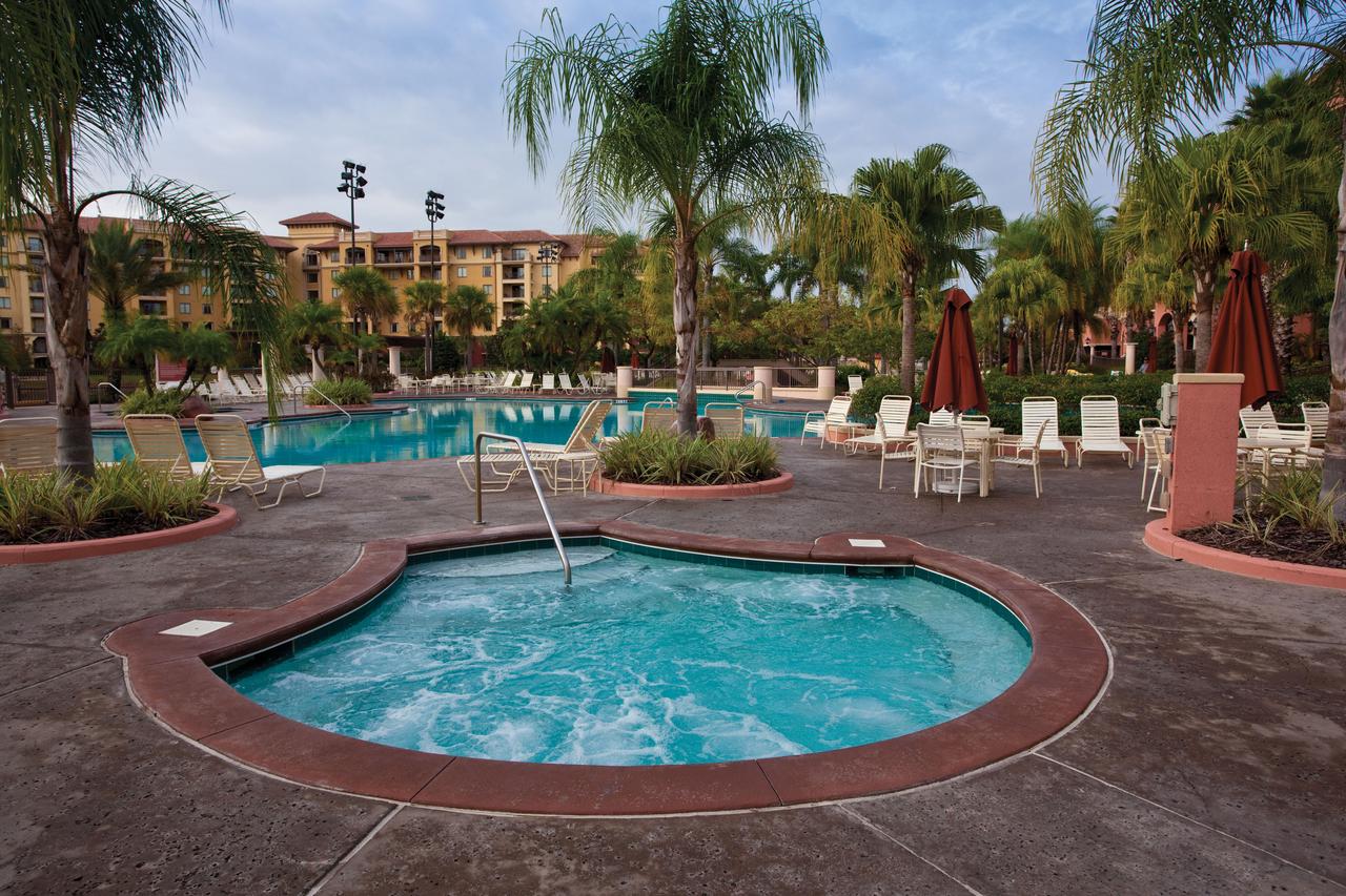 Wyndham Bonnet Creek Resort POOLS