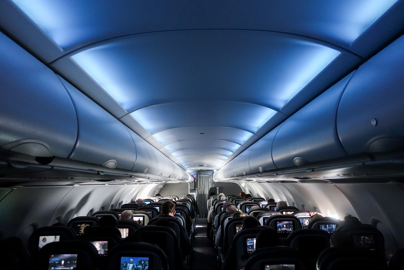 American Airlines Economy A321T_JFK-SFO_BDORSEY-15