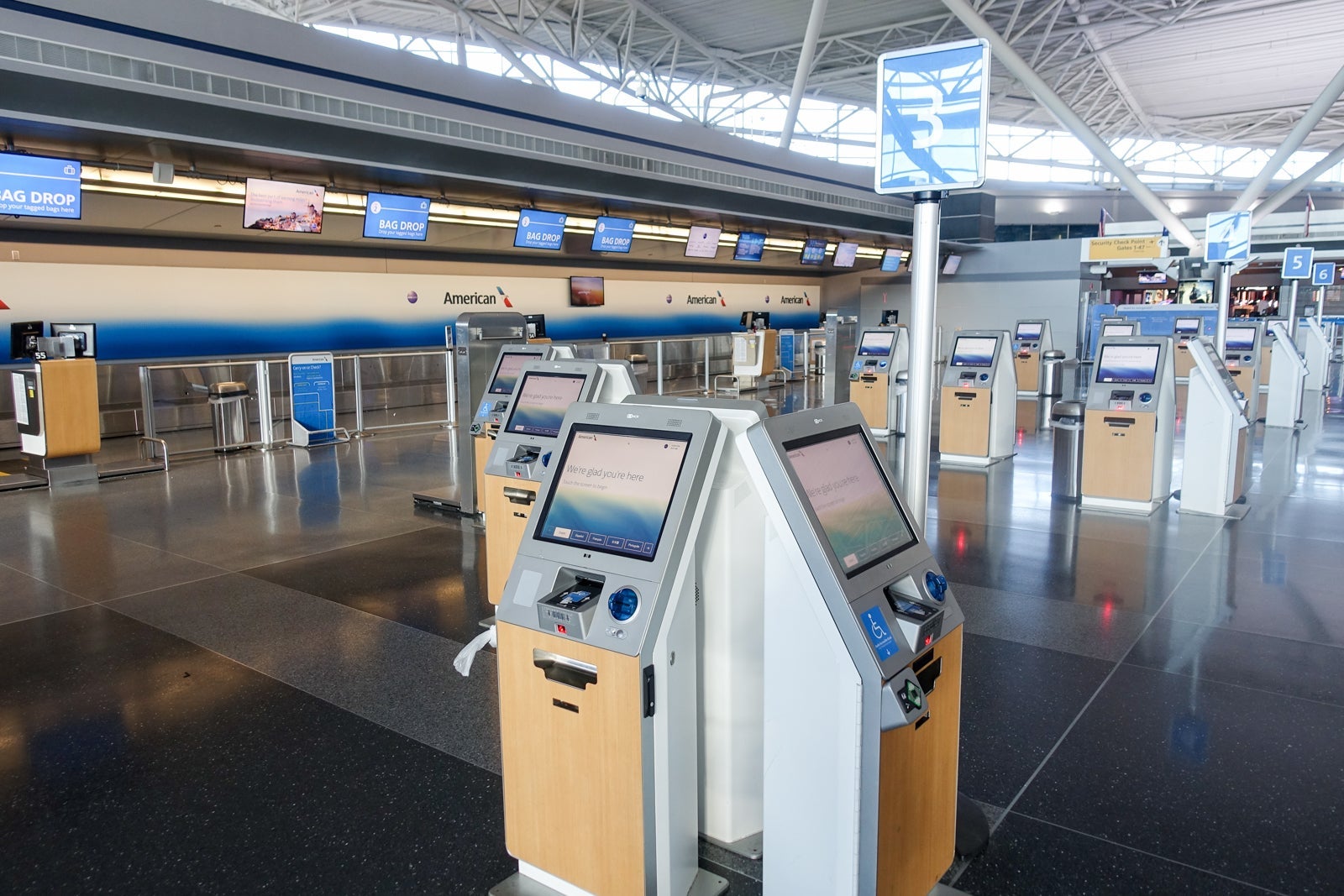 American Airlines Economy A321T_JFK-SFO_BDORSEY-2