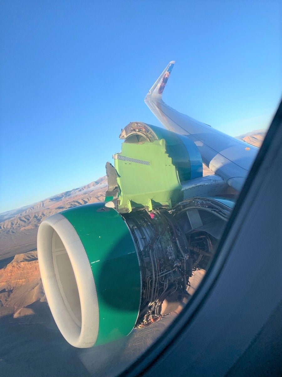 Frontier 260 engine cowling