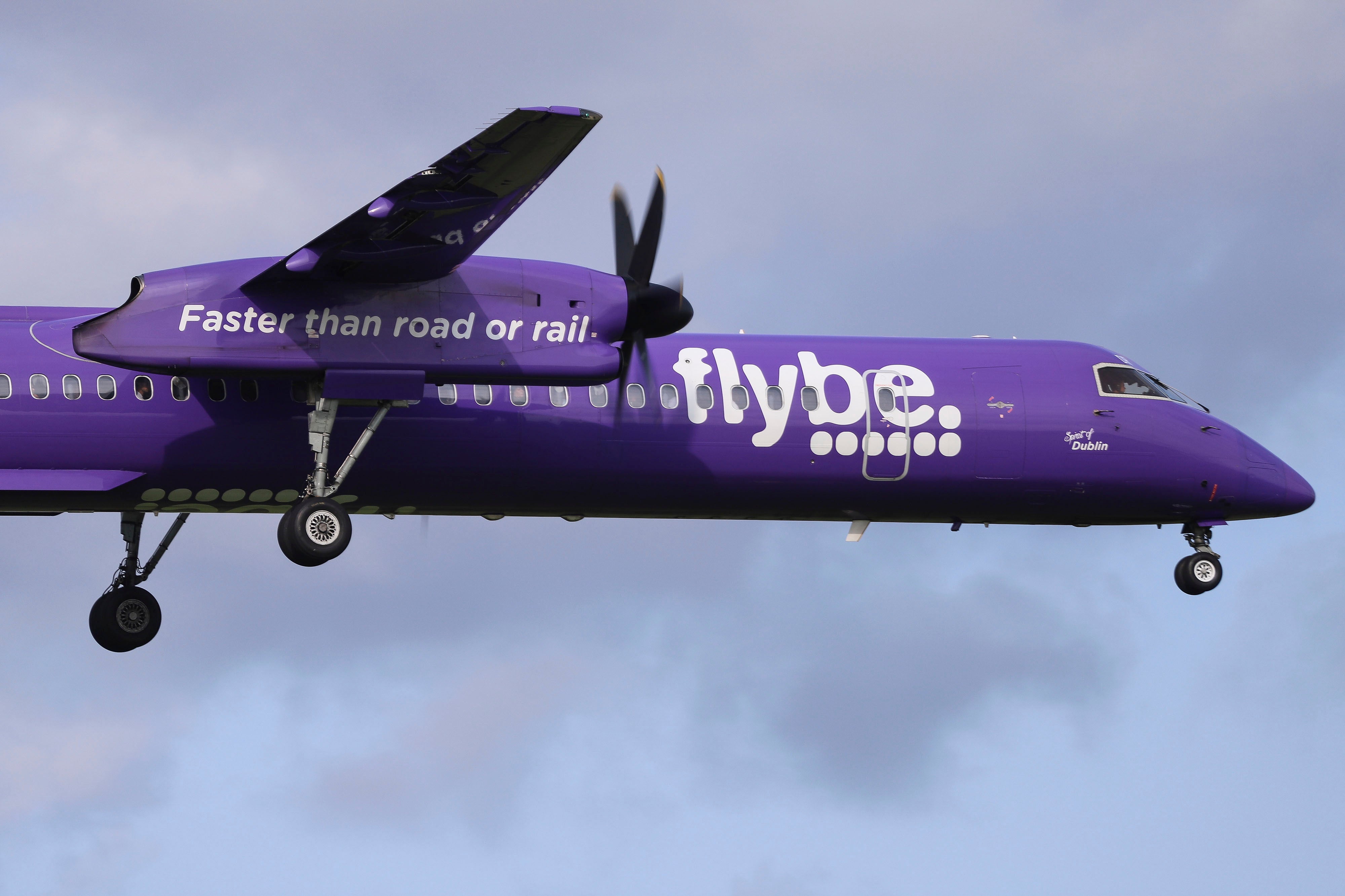 Flybe De Havilland Canada DHC-8-400