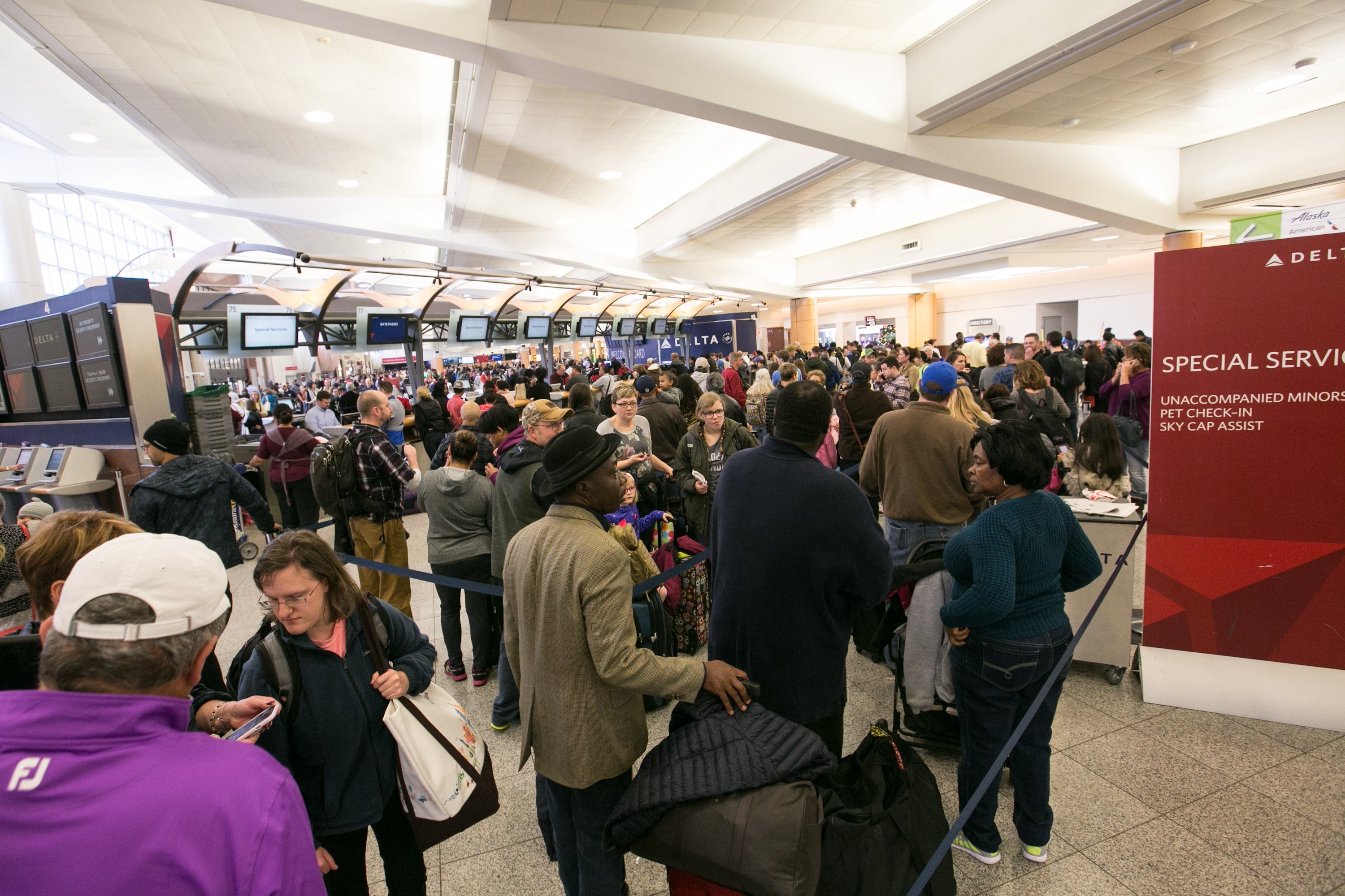 Hundreds Of Flights Cancelled After Power Outage At Atlanta Hartsfield Airport