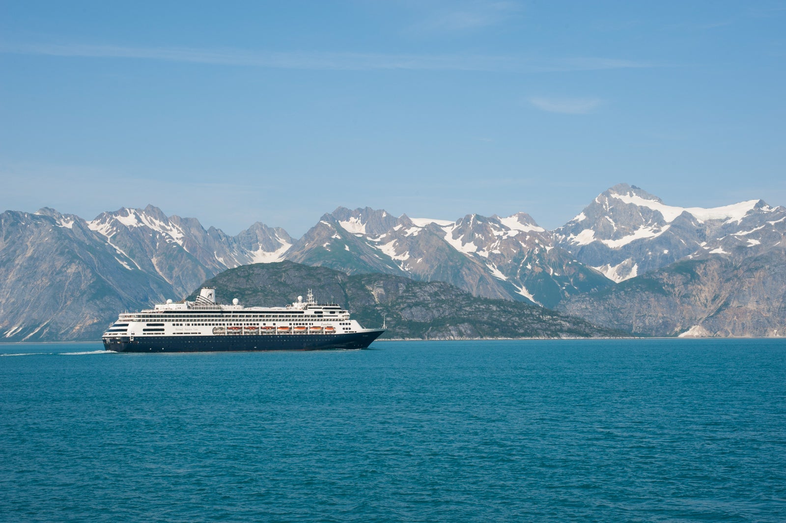 Holland America cruise ship Ms Zaandam in Glacier Bay
