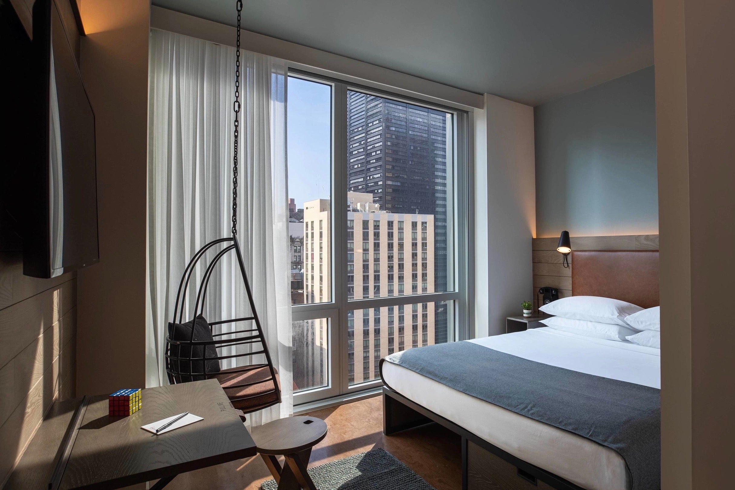 nycof-guestroom-2009-hor-wide