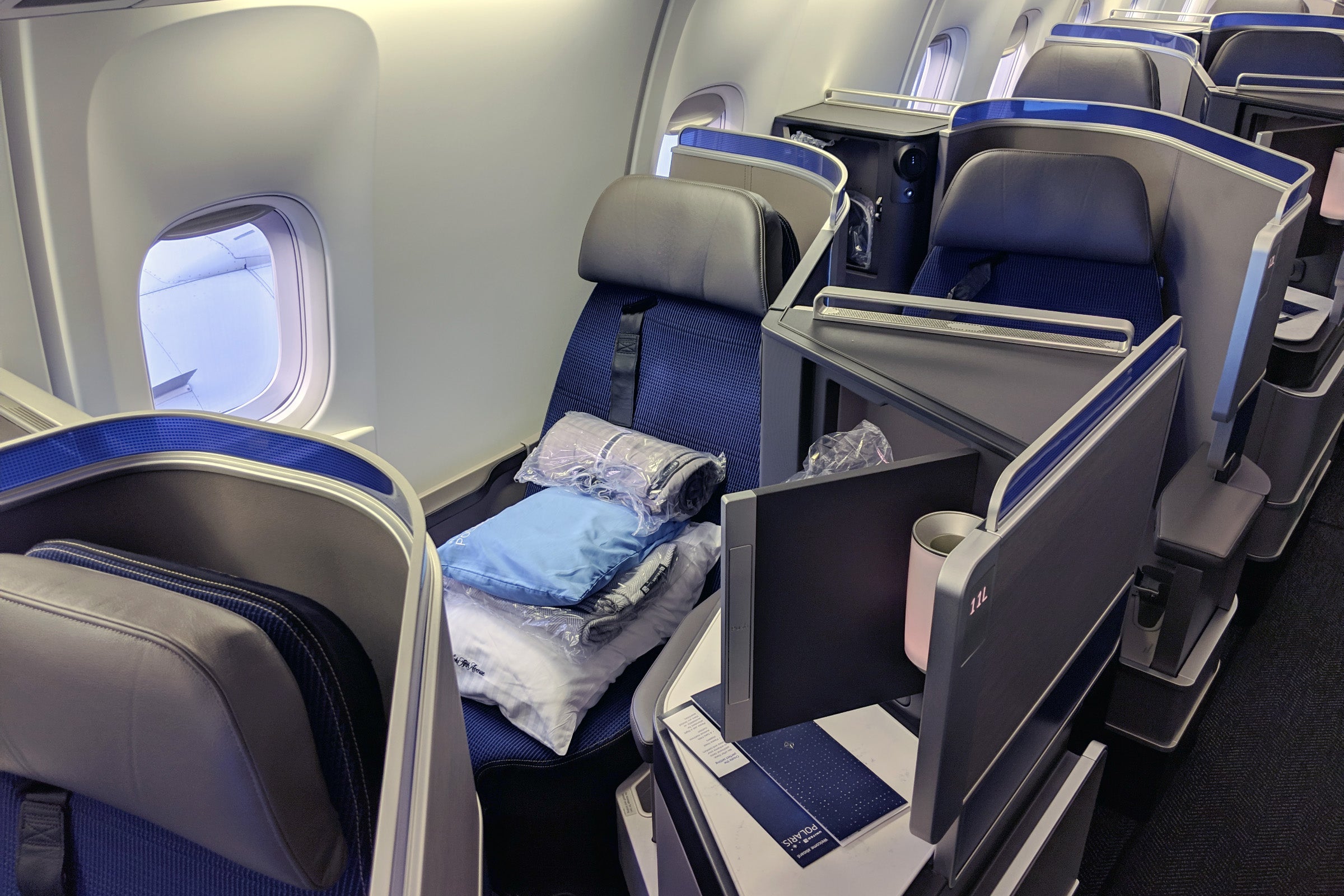 United 767-300 High-J Polaris Review ZH