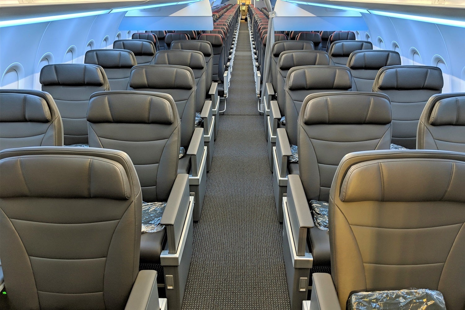 AA A321neo first class cabin 5 rows