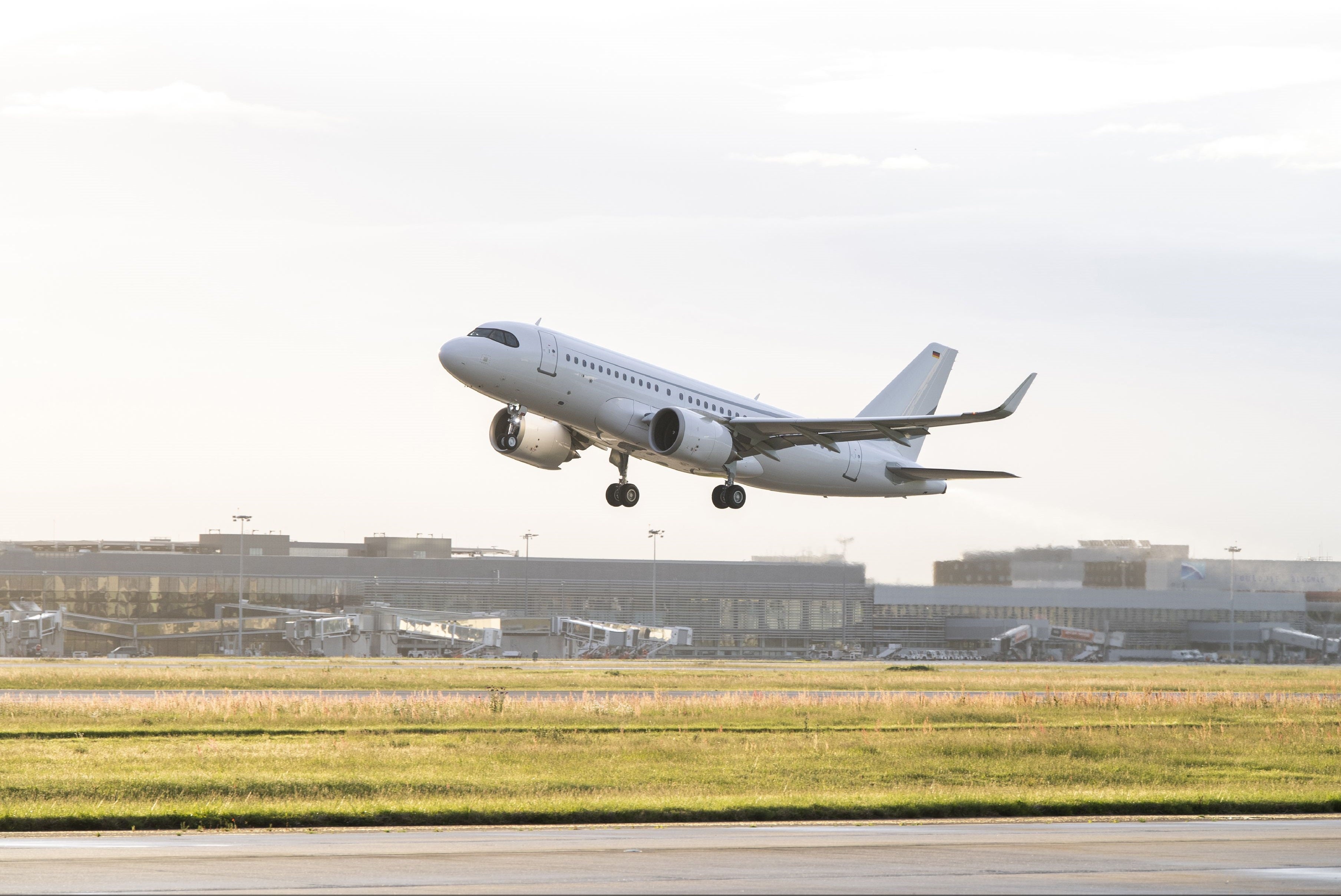 ACJ319neo-take-off-endurance-flight