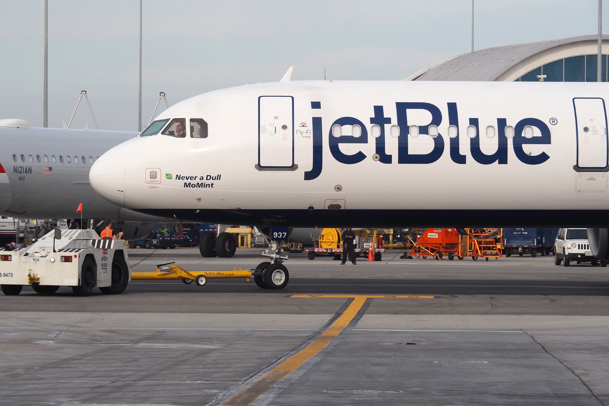 JetBlue A321 ZH