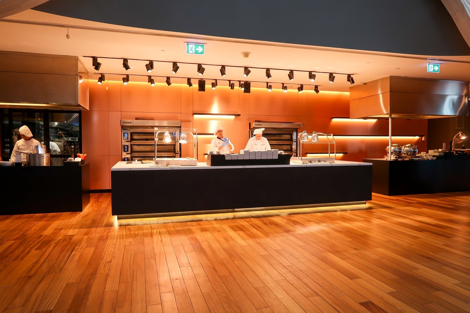 20190502_Turkish-Airlines-IST-Lounge_BSmithson-33