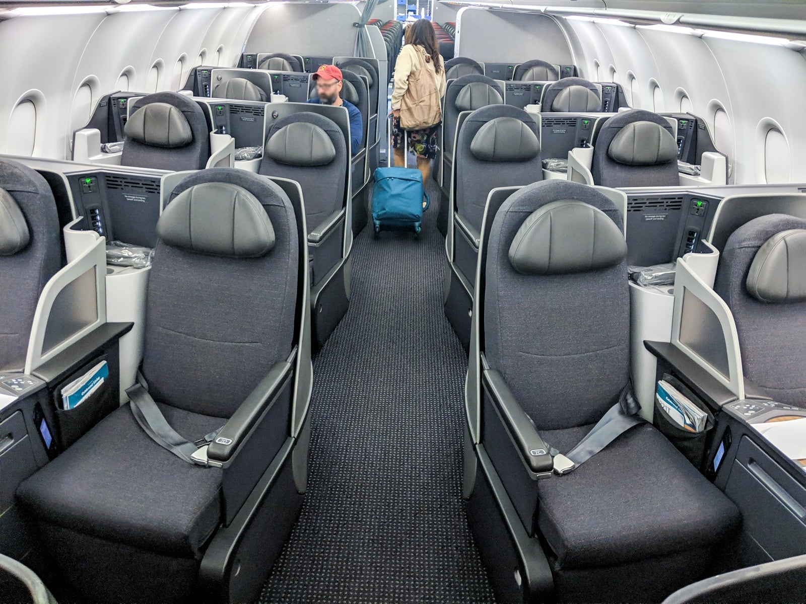 20190521_American A321t_Business_BOS-LAX_KGenter-cabin