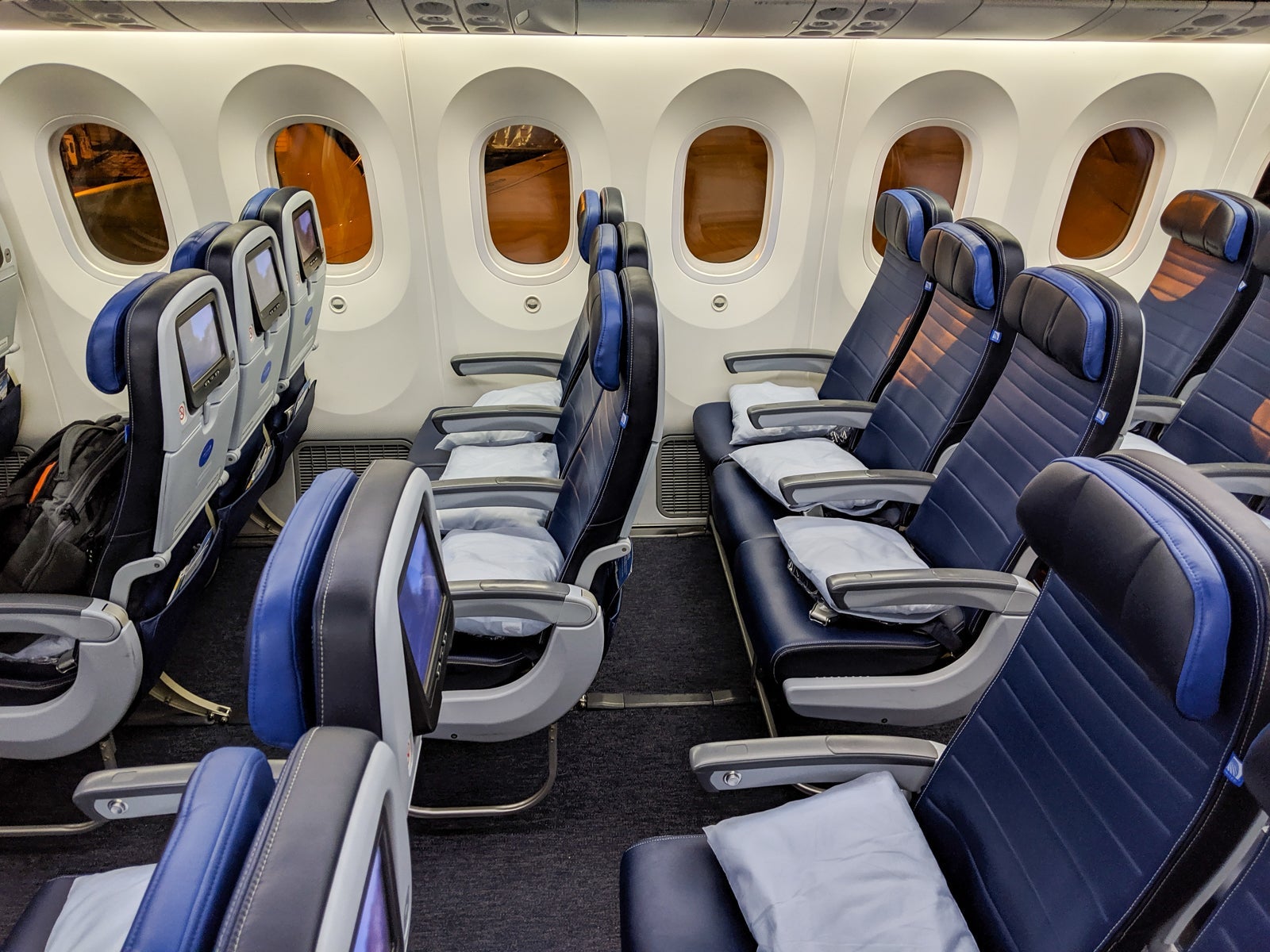 20190524_United 787-8_Economy_PPT-SFO_KGenter-10