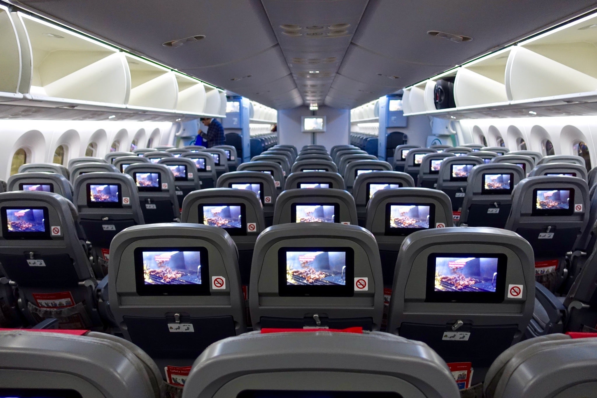 Norwegian Air Economy Benji Stawski - 9