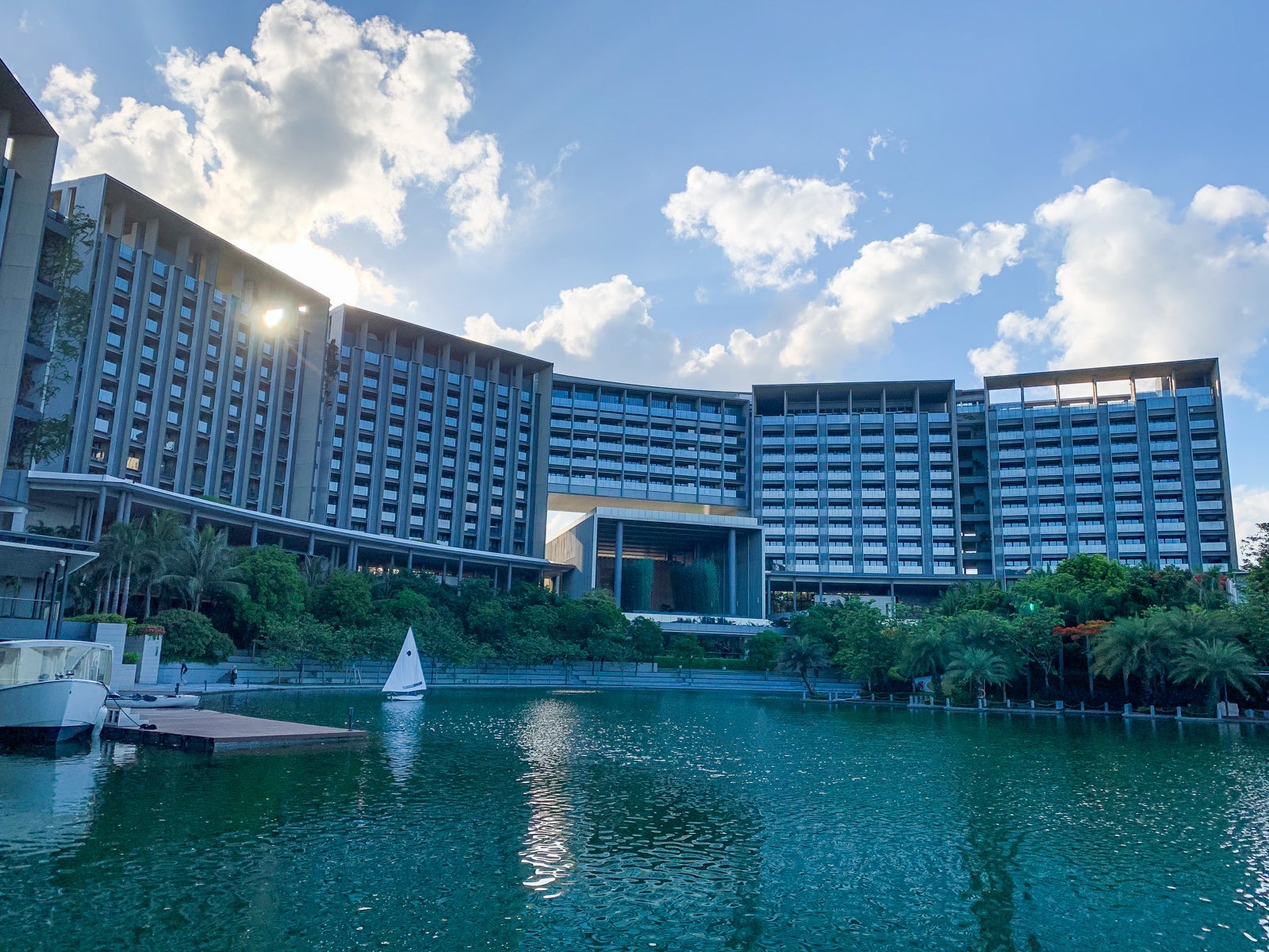 Edition SYX Hotel Review