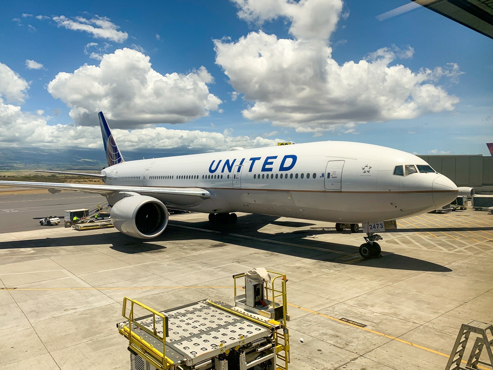 United 777 Business DEN-OGG ZGriff
