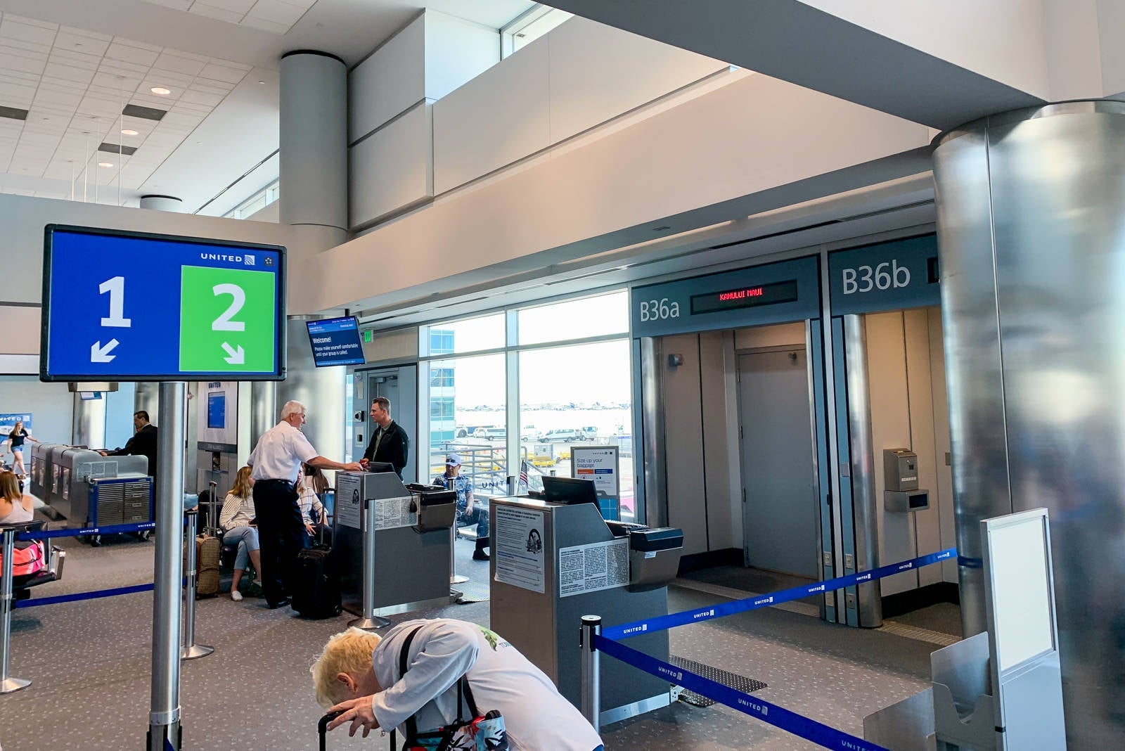 United 777 Business DEN-OGG ZGriff