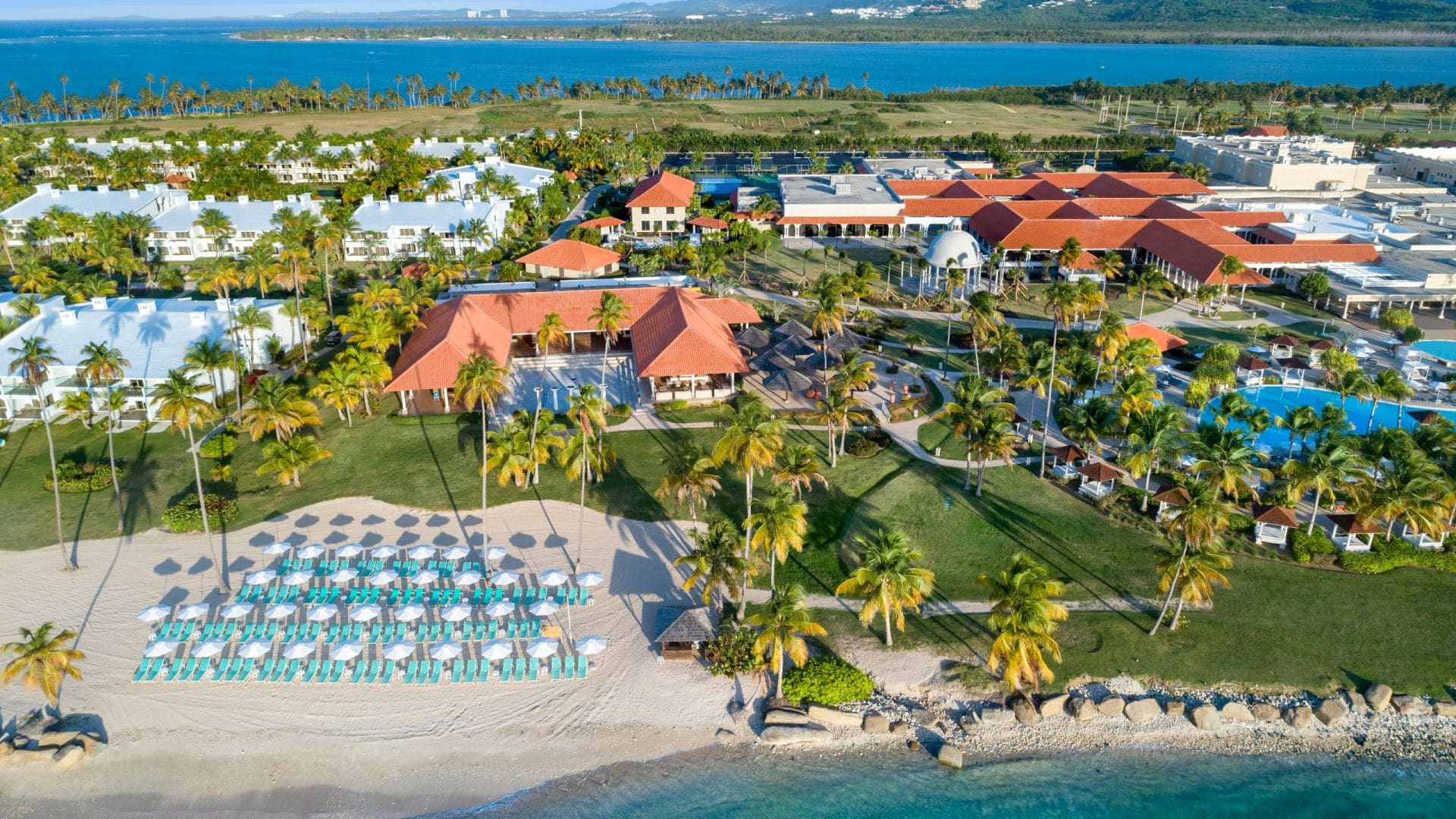 Hyatt-Regency-Coco-Beach-Resort-P001-Beach.16x9.adapt.1920.1080