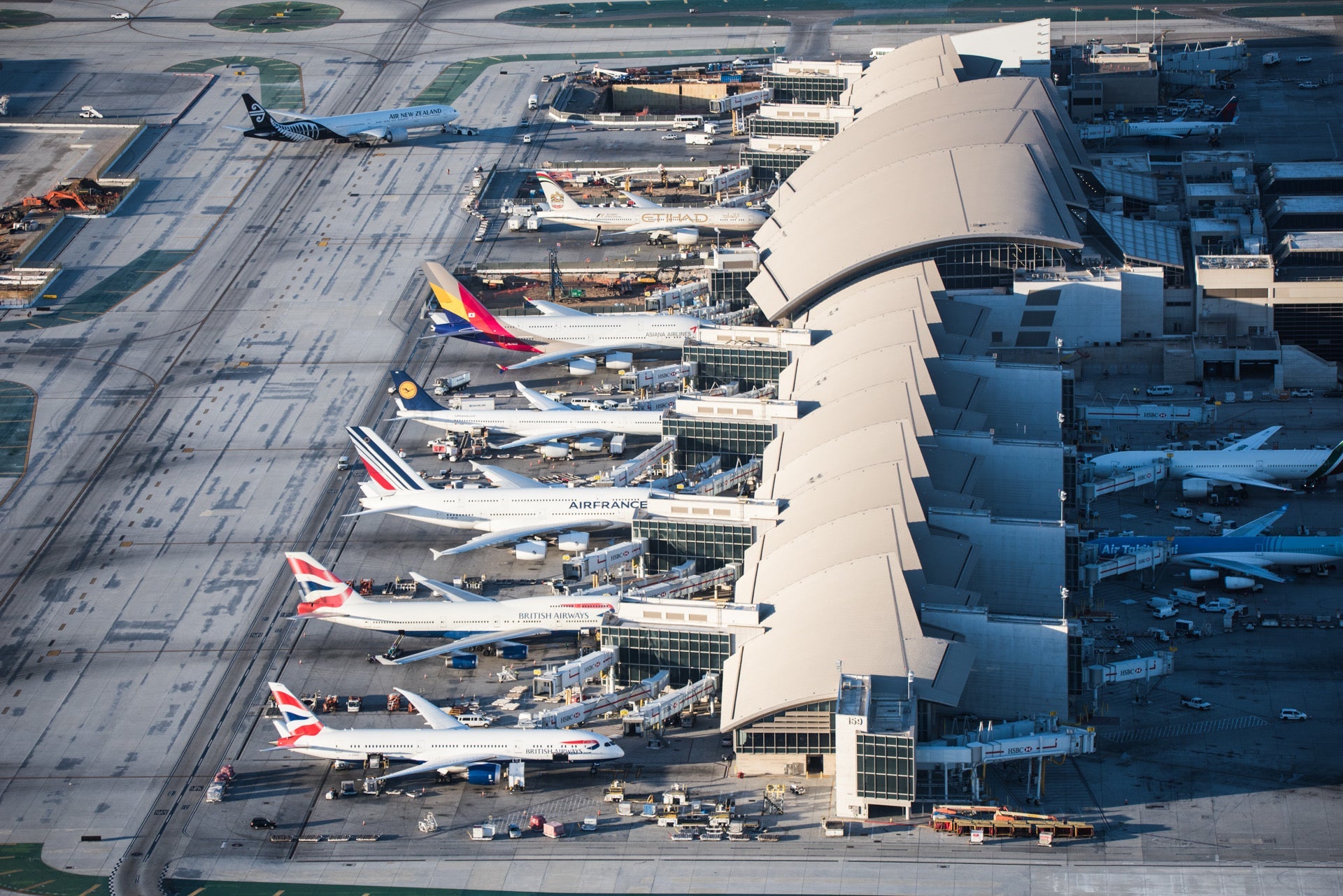 LAX-Tom-Bradley-International-Terminal