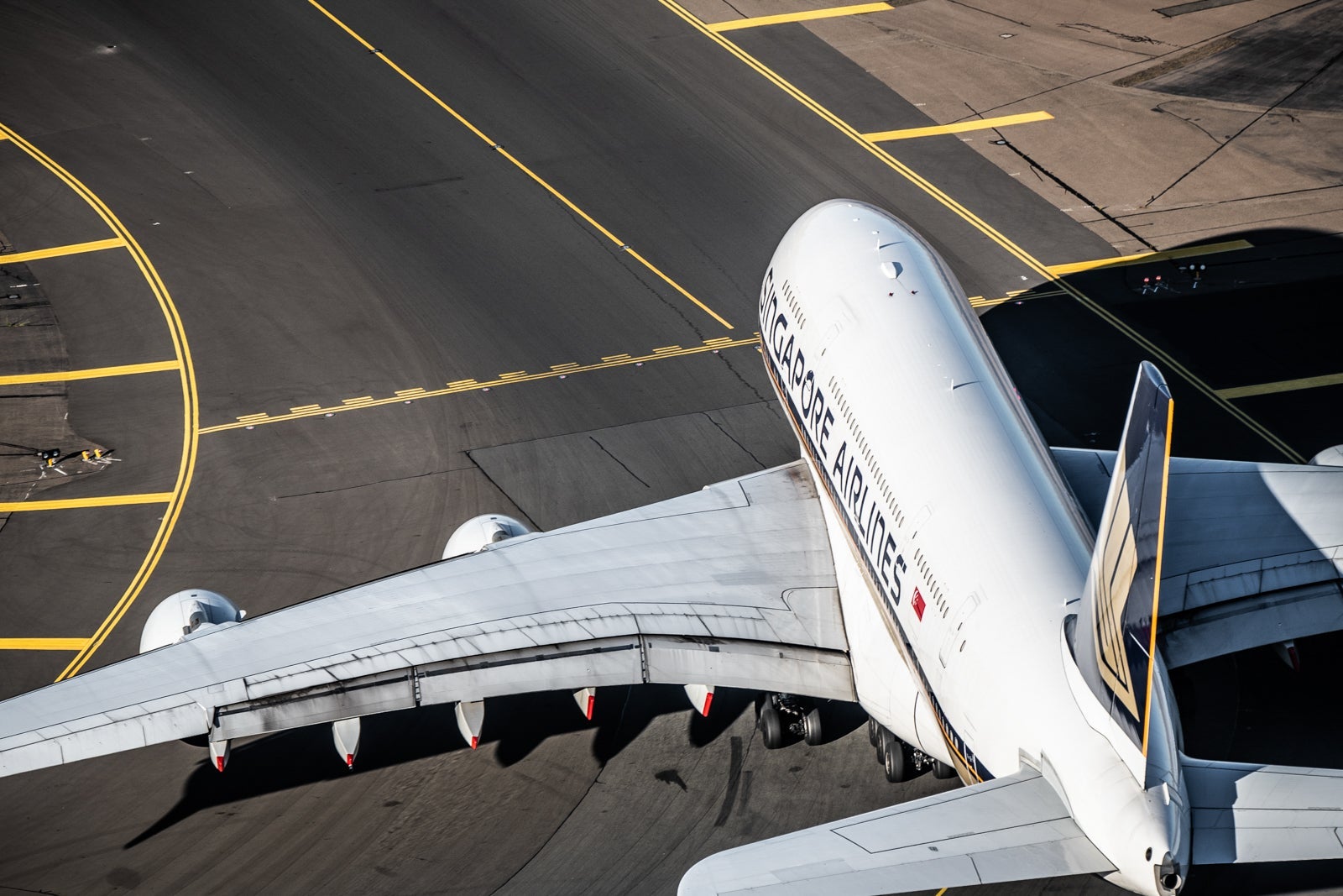 Singapore-Airlines-A380-at-Sydney-Airport-SYD-2