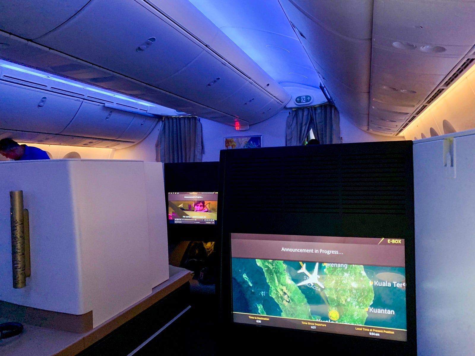 Etihad 787-9 Business Class AUH to KUL Review