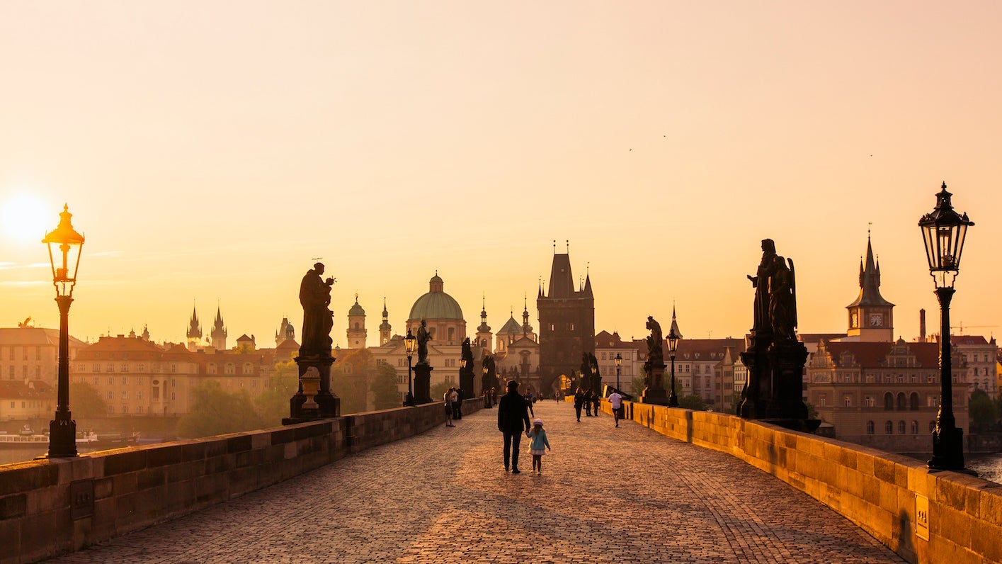 Alexander Spatari_GettyImages-882353348