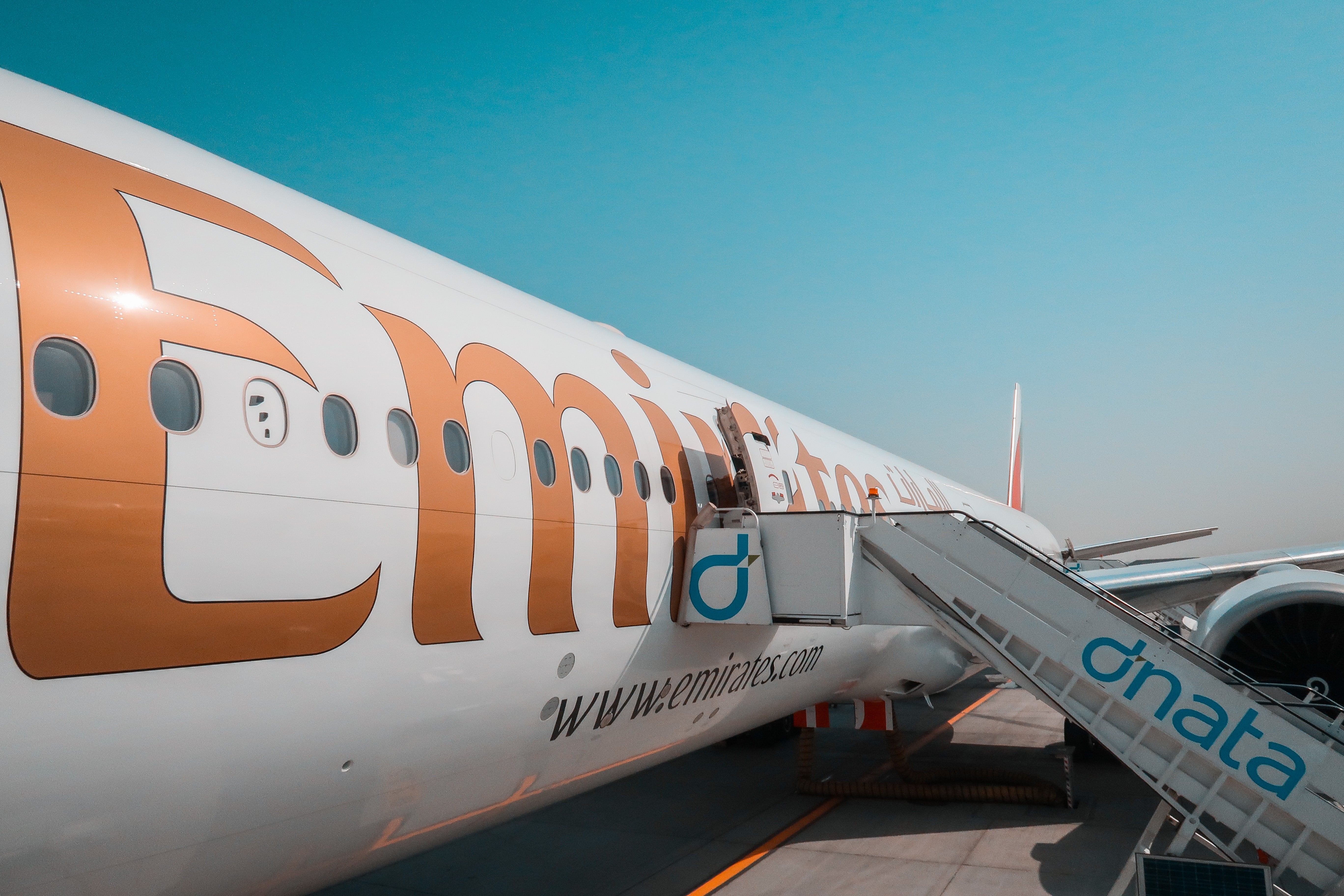 Emirates-777-First-Review-DXB-LHR-Nicky-Kelvin-49-of-129