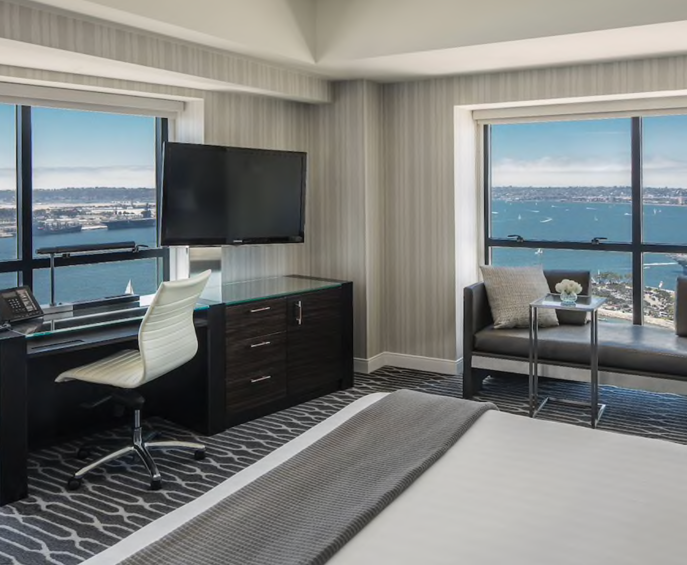 King room Manchester Grand Hyatt