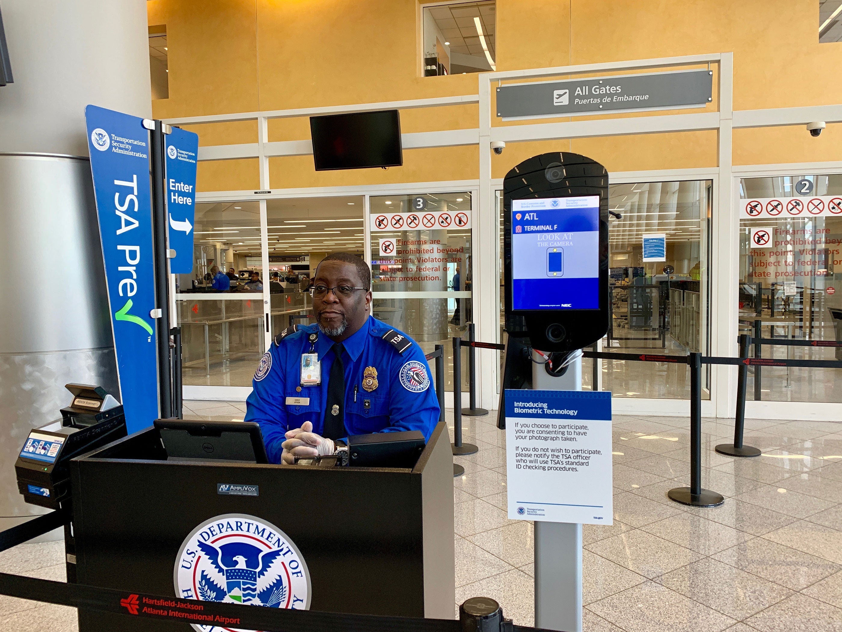 tsa-precheck-desk-biometric-atlanta-delta-atl-airport-security
