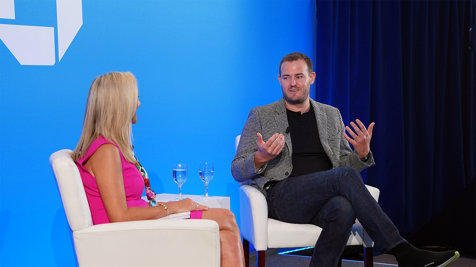 TalkingPoints_ChaseChat_Pic1_FromTPG_resize