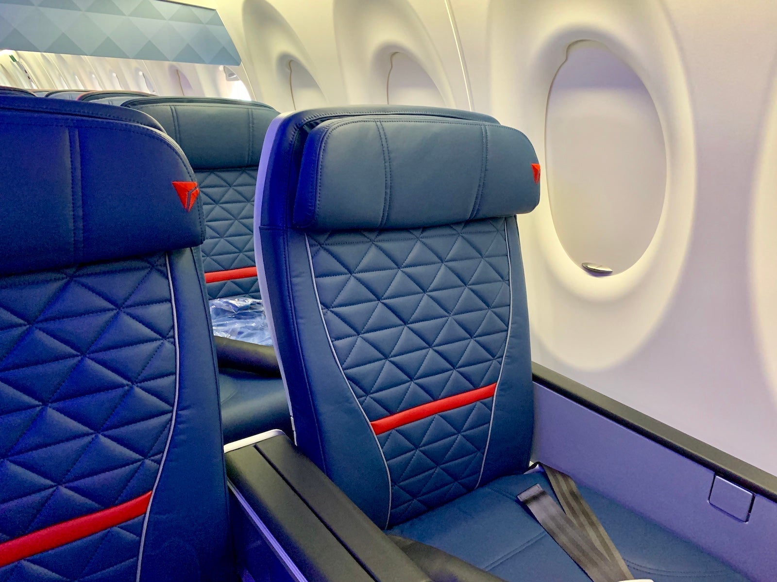 a220-first-class-seating-delta_edit
