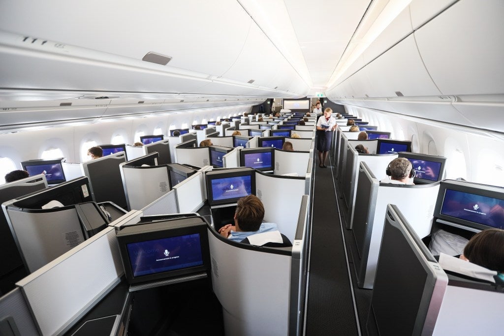 Nicky-Kelvin-British-Airways-BA-A350-Club-Suite-LHR-DXB-32-of-71-1