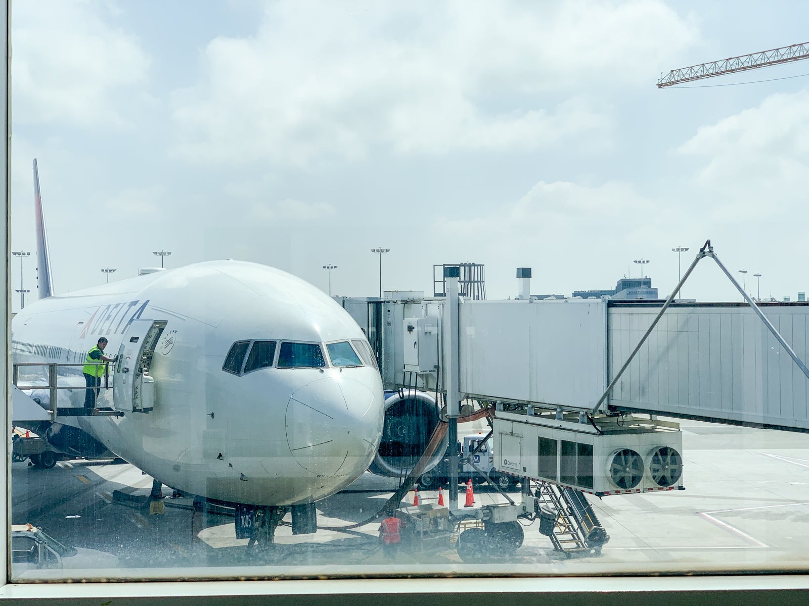 Delta One Suites 777 2019