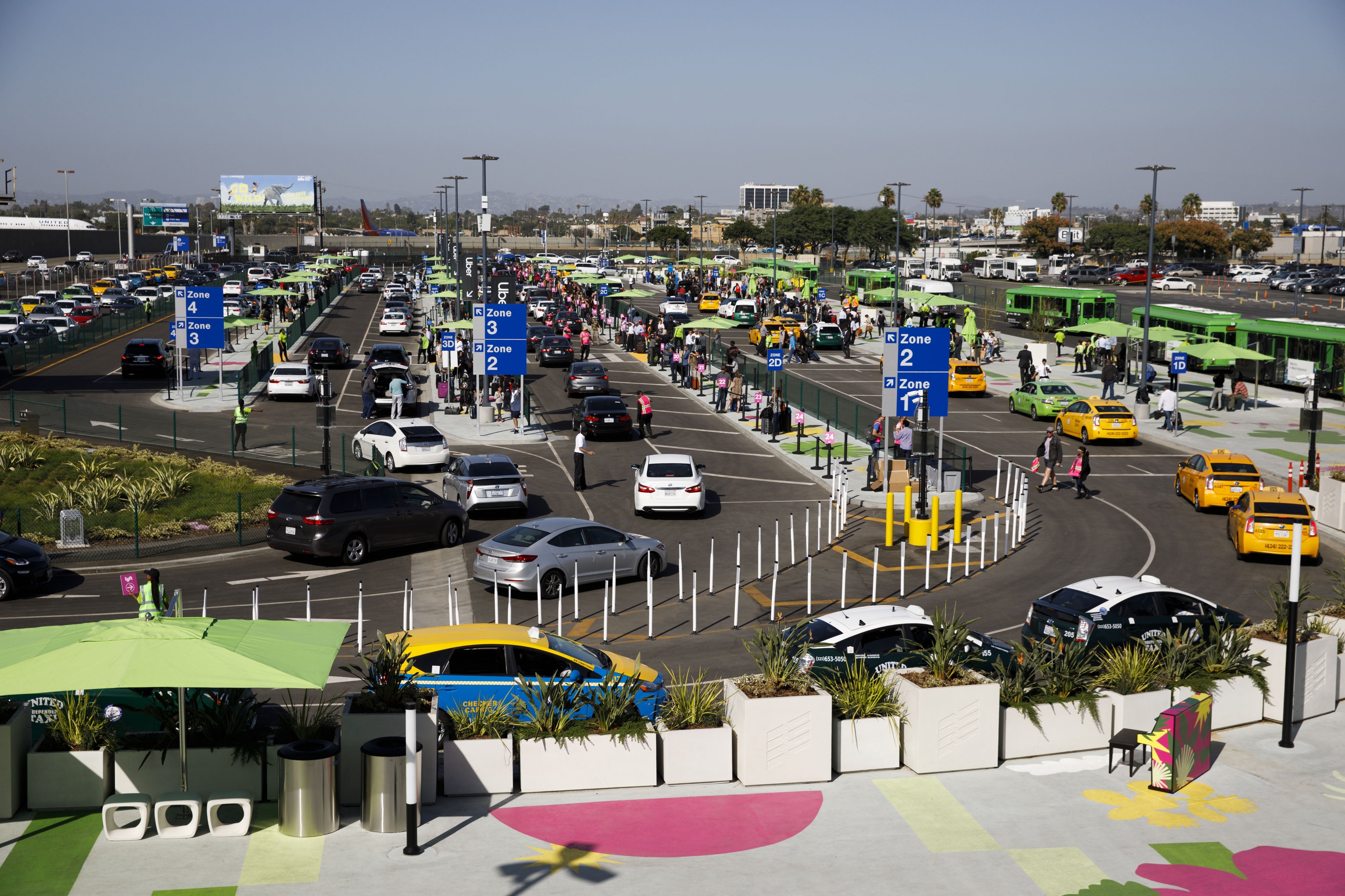 Uber & Lyft Curbside Pickup Ban At Los Angeles International Airport Begins