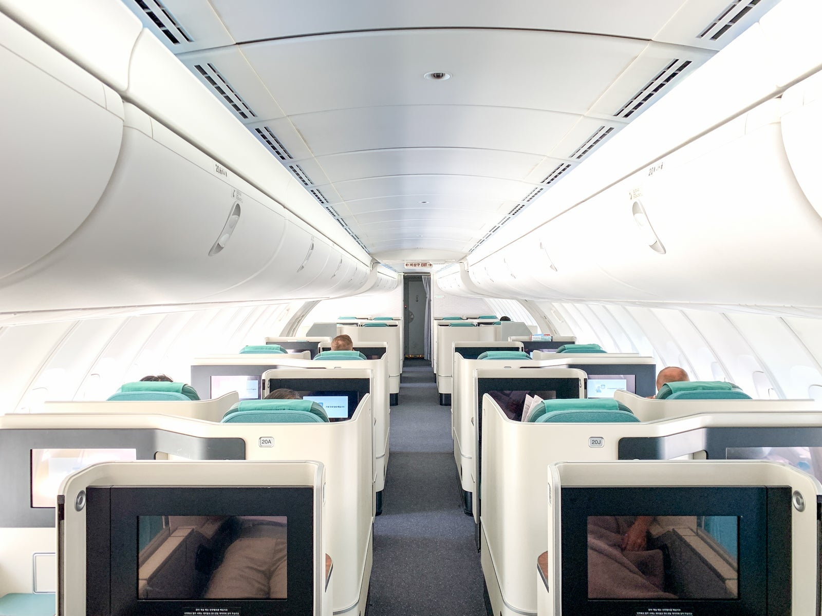 Korean Air 747-8 business class