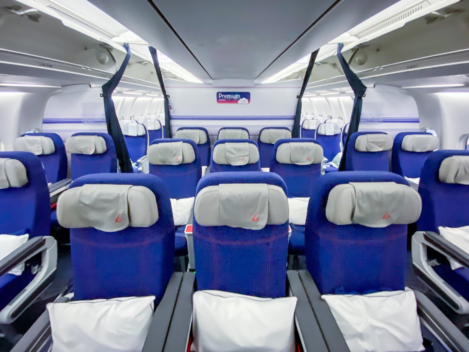 Brussels Airlines Premium Economy Airbus A330 JFK-BRU