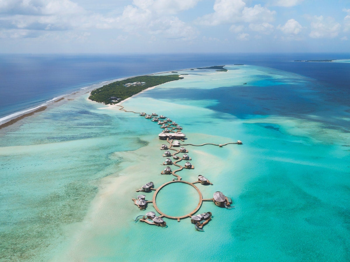 Soneva-Jani-Aerial-by_Artefficio-_R