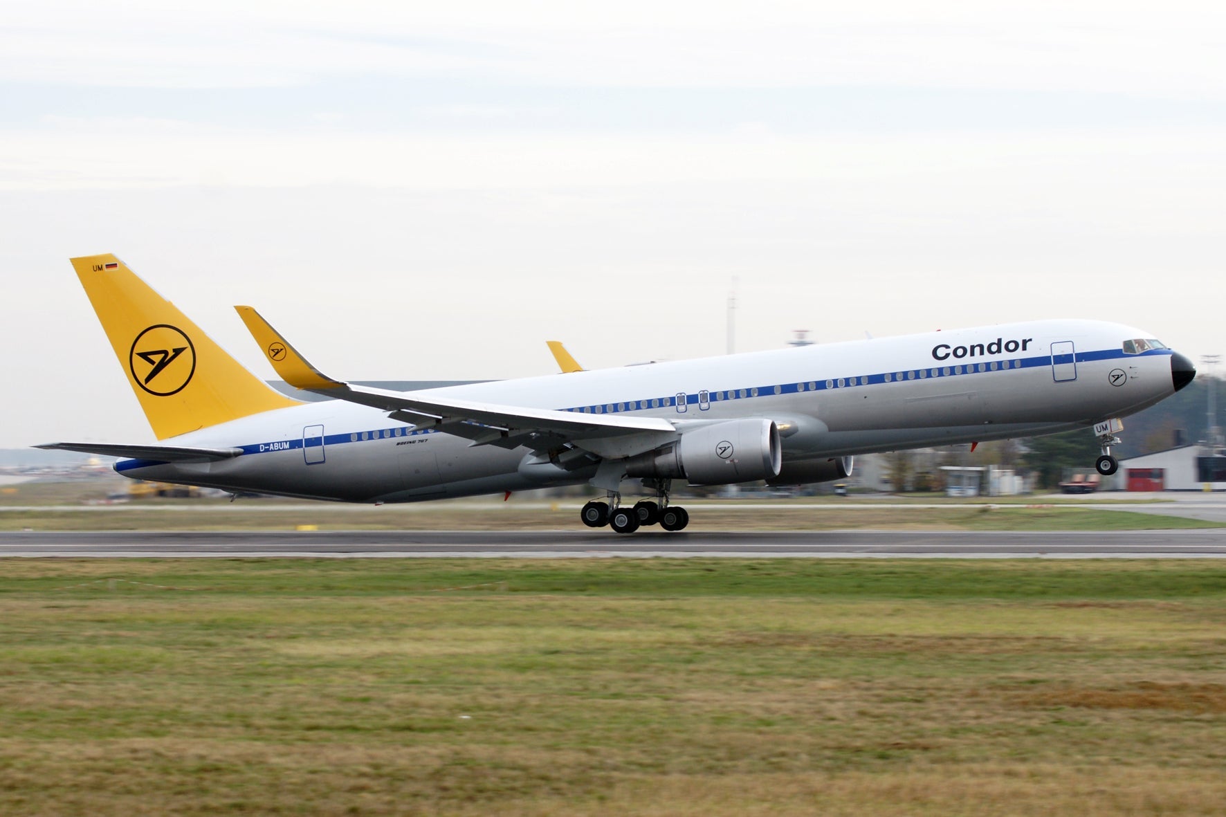 Condor 767