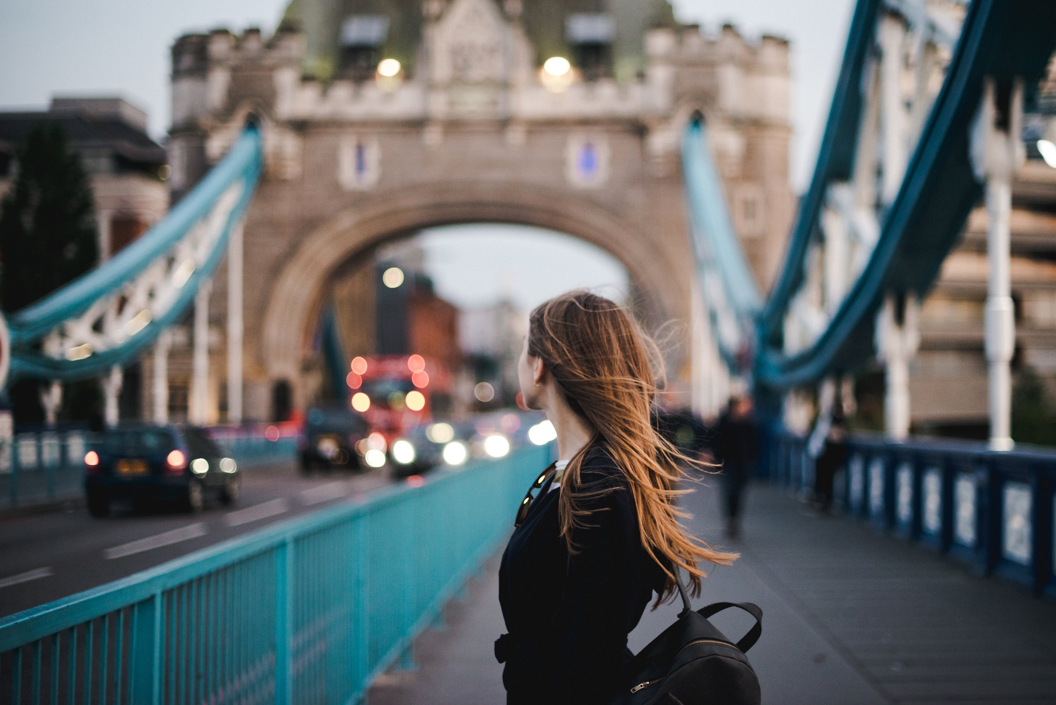 Young girl discovery London - Tower bridge. London Tourist.