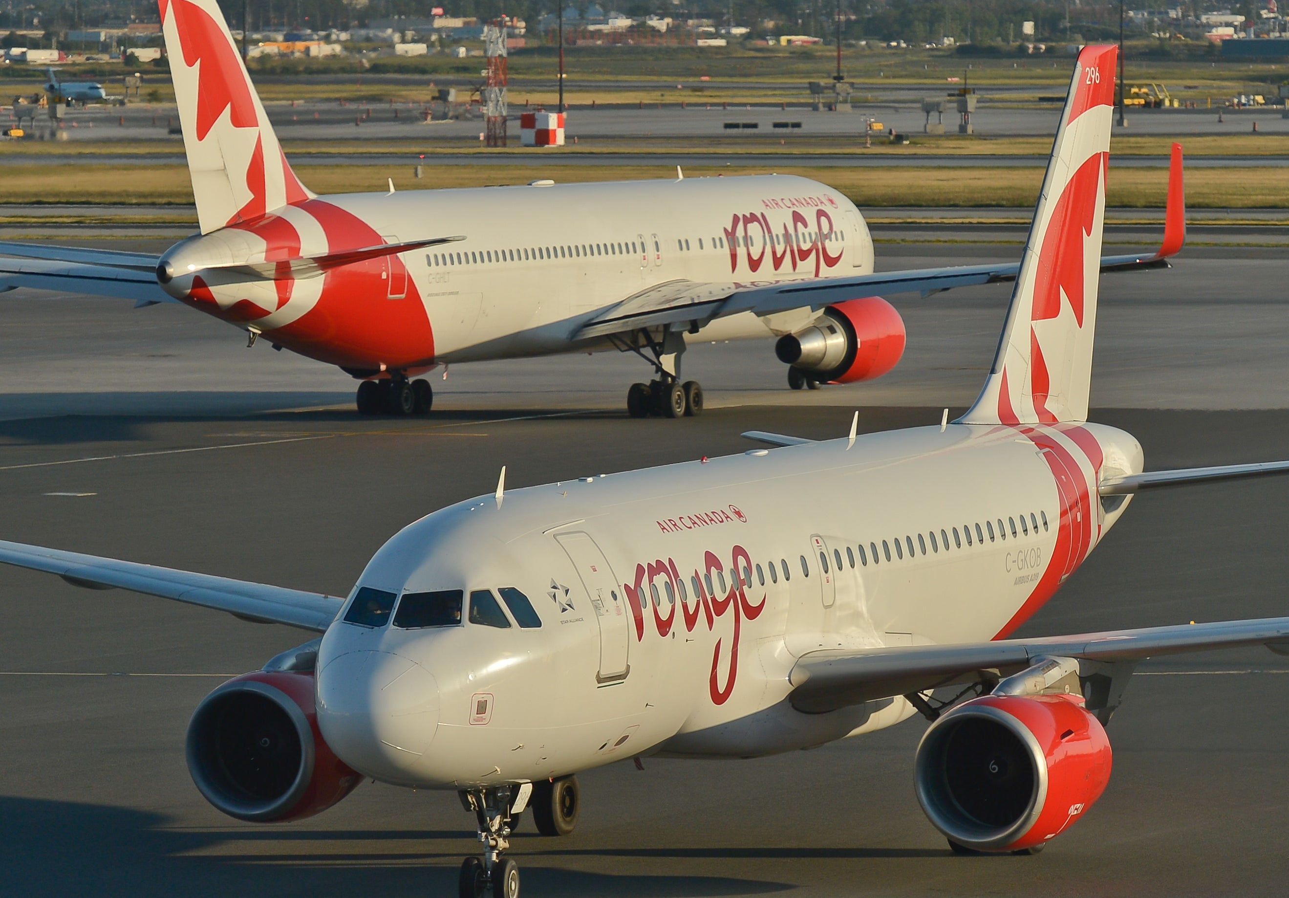 Planes at Toronto airport
