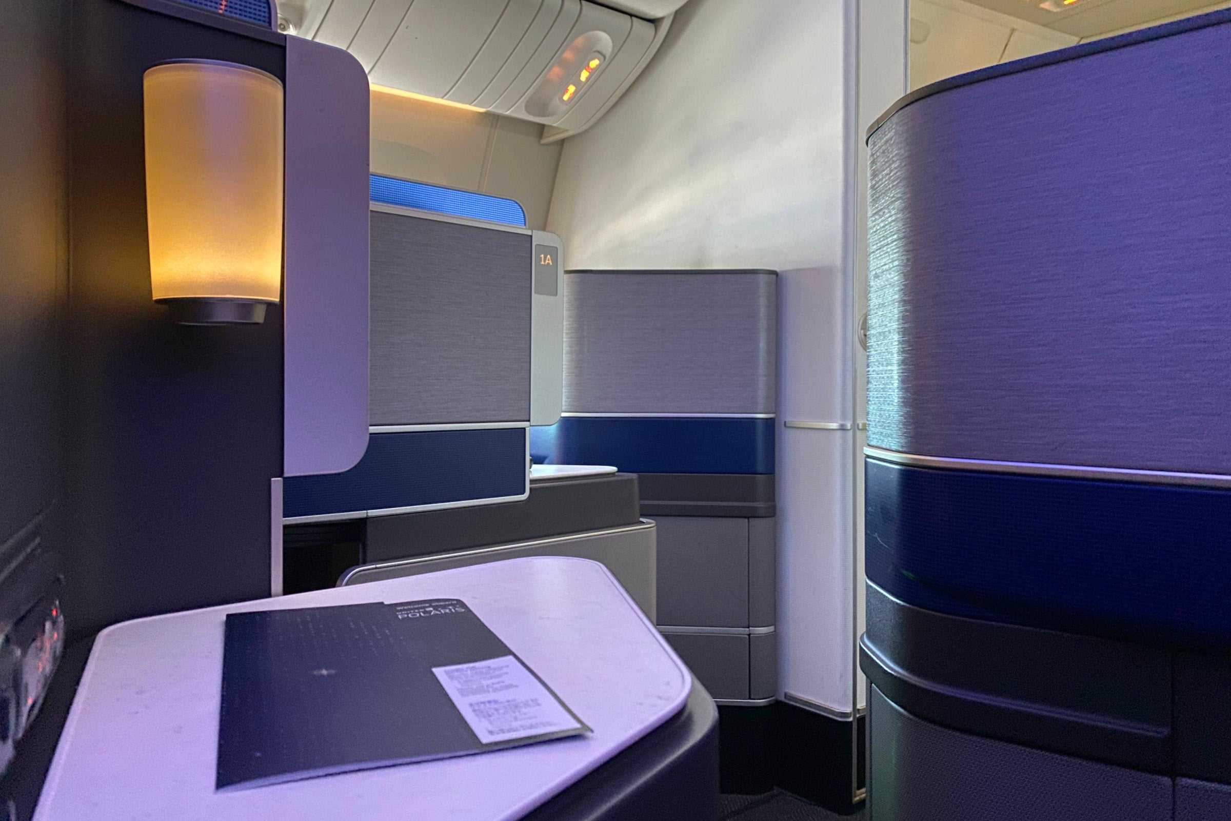 United 777-300ER Polaris Business Review EWR-NRT ZH