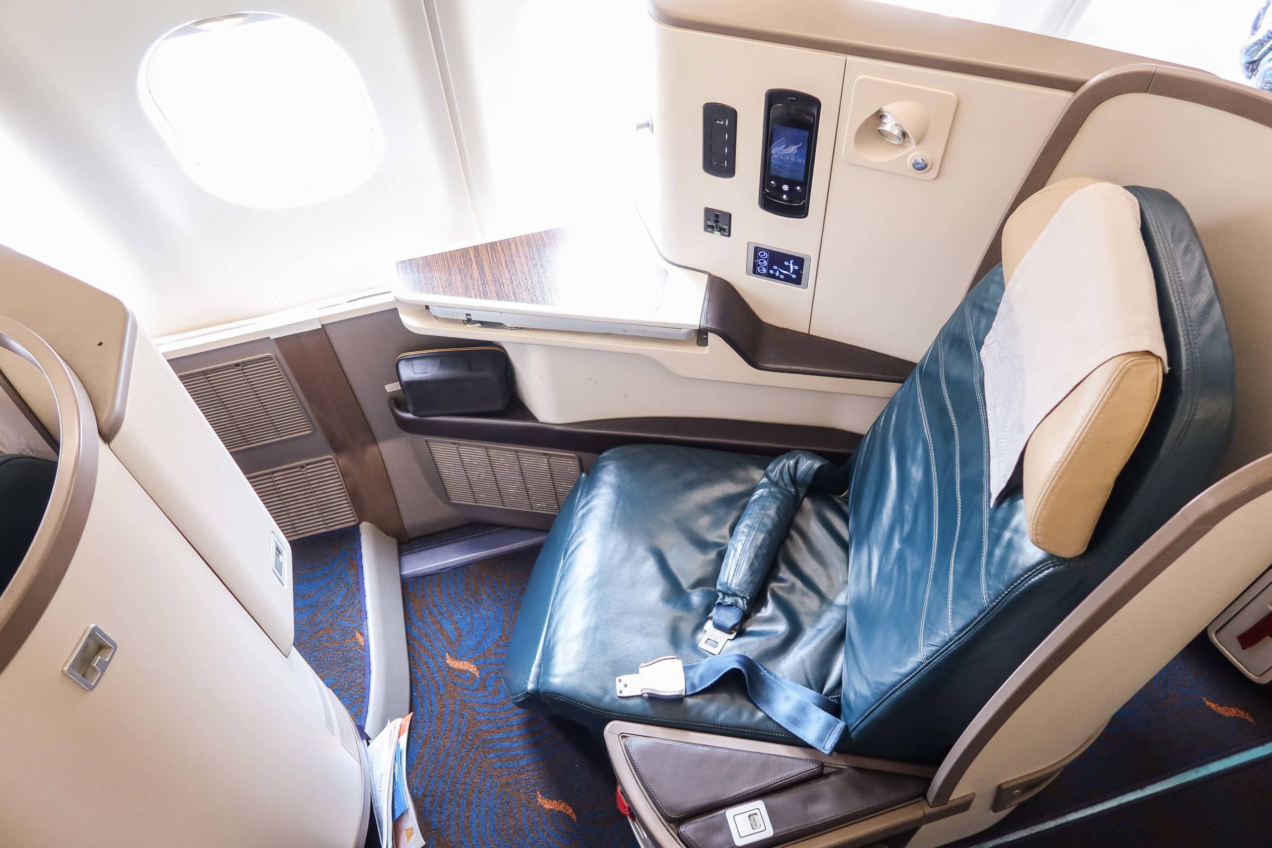 Nicky Kelvin Sri Lankan A330 CMB LHR Business Review (38 of 80)