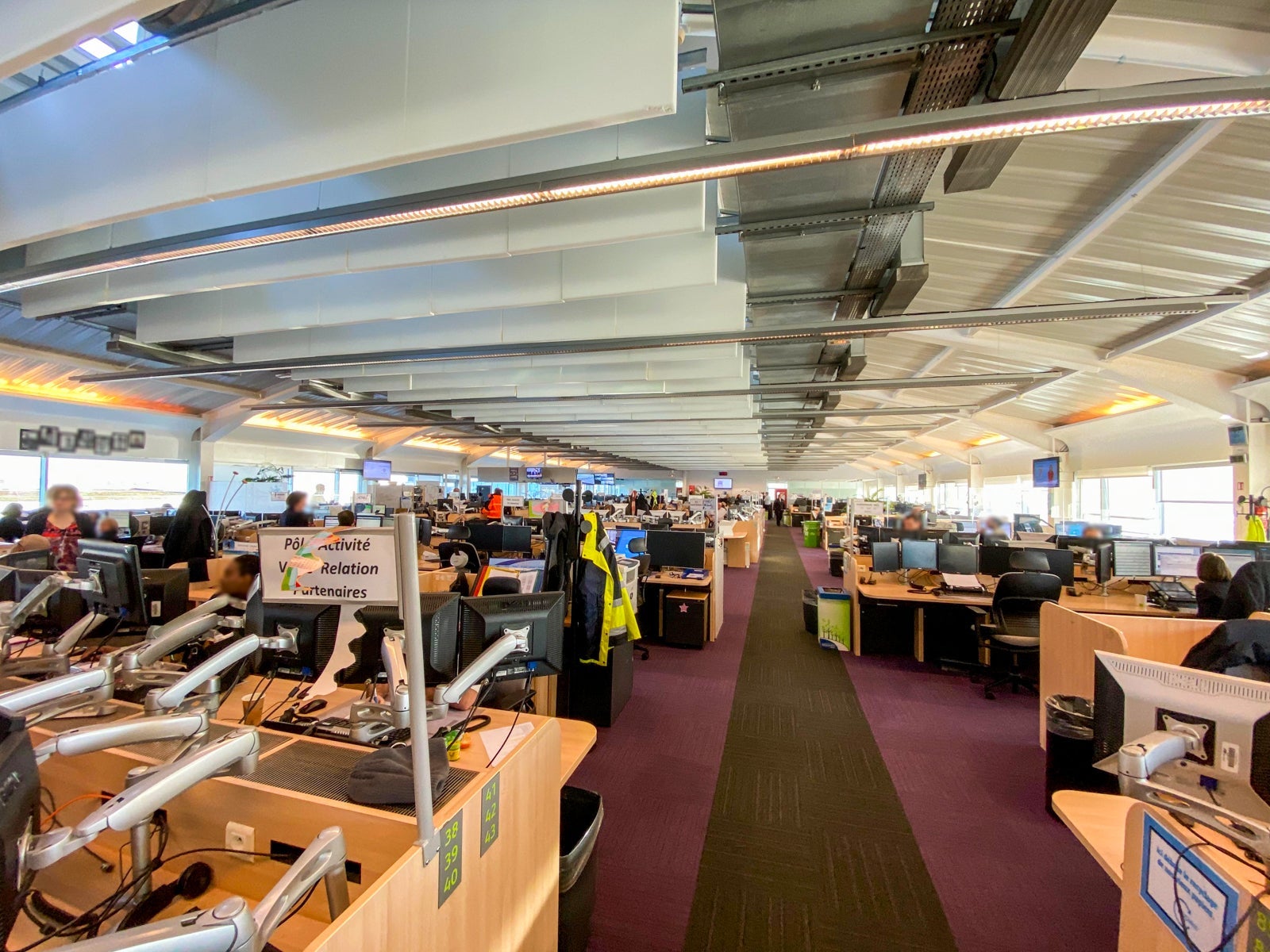 Air France CDG Hub Control Center